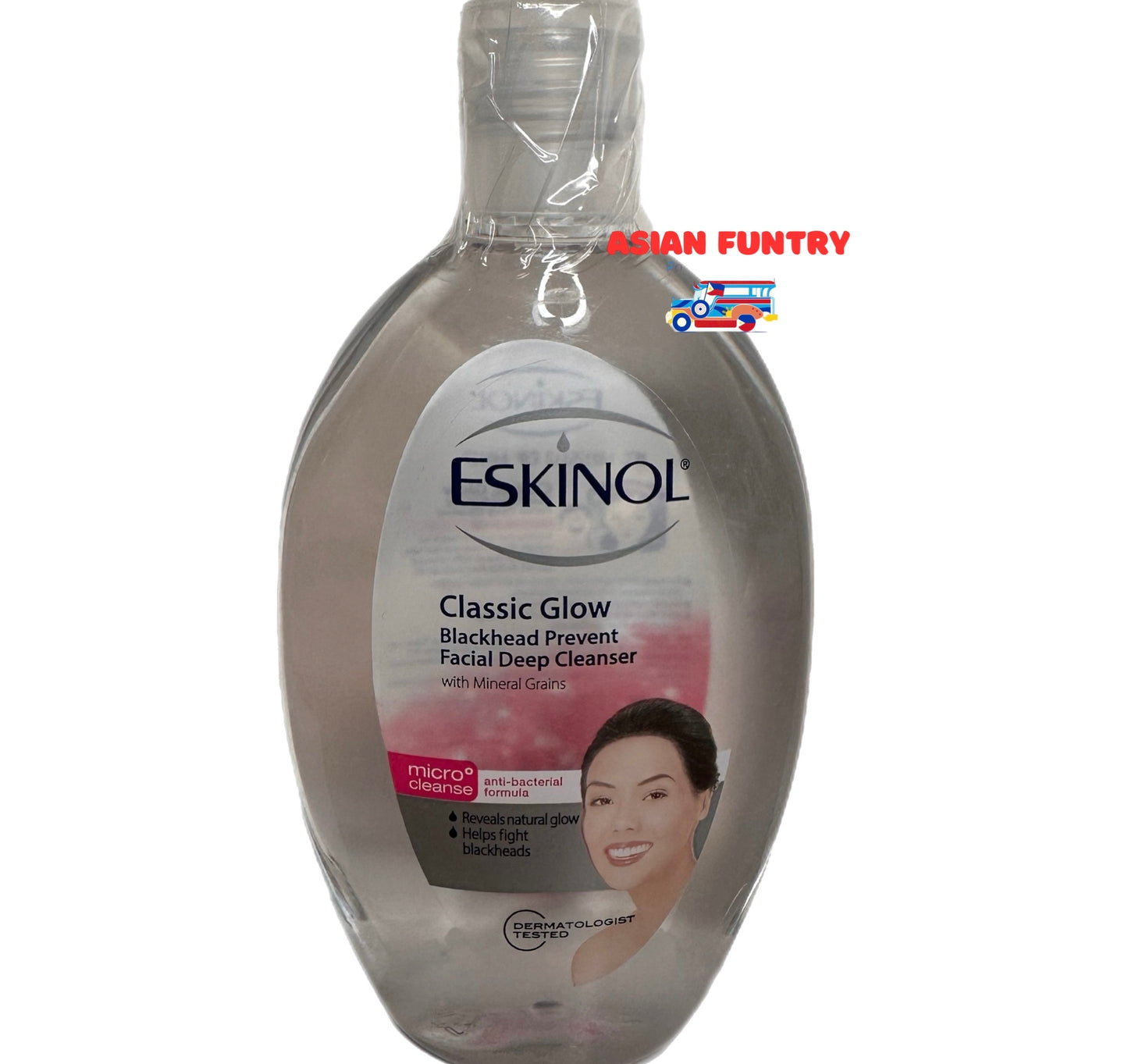 Keep your skin glowing with Eskinol Classic Glow Blackhead Prevent with Mineral Grains. Our anti-bacterial formula helps prevent blackheads and leaves your skin feeling clean and refreshed. Say goodbye to pesky blackheads and hello to a clear, radiant complexion.