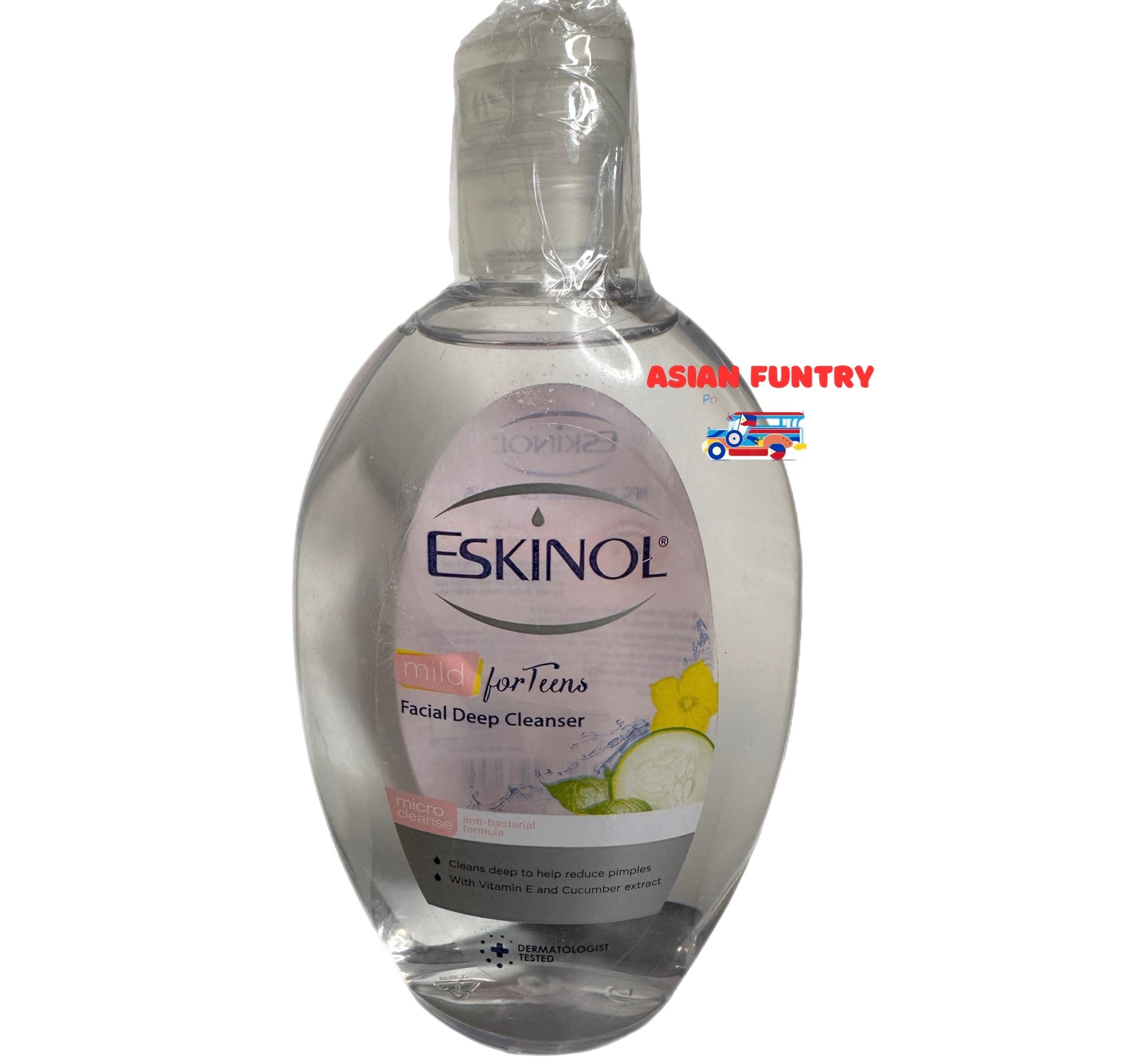 Improve your teen's skin with Eskinol's Facial Deep Cleanser Mild. Infused with Vitamin E and cucumber extract, this gentle cleanser nourishes and refreshes the skin, leaving it feeling clean and healthy. Perfect for daily use, it's the ultimate solution for clear and glowing skin.